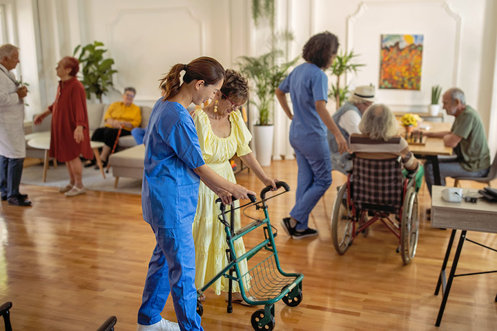 Welcoming assisted living community setting